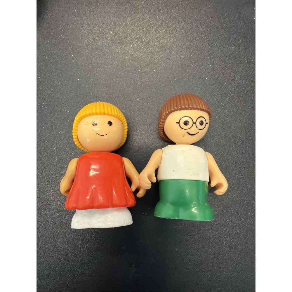 Vintage Playskool Lil Playmates Little People Green Red Posable Play Kid Toys